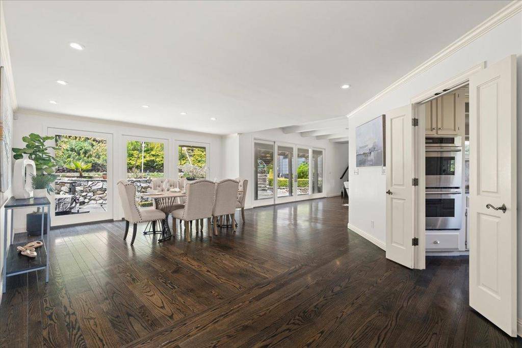Los Altos Hills, CA 94022,12911 Atherton CT