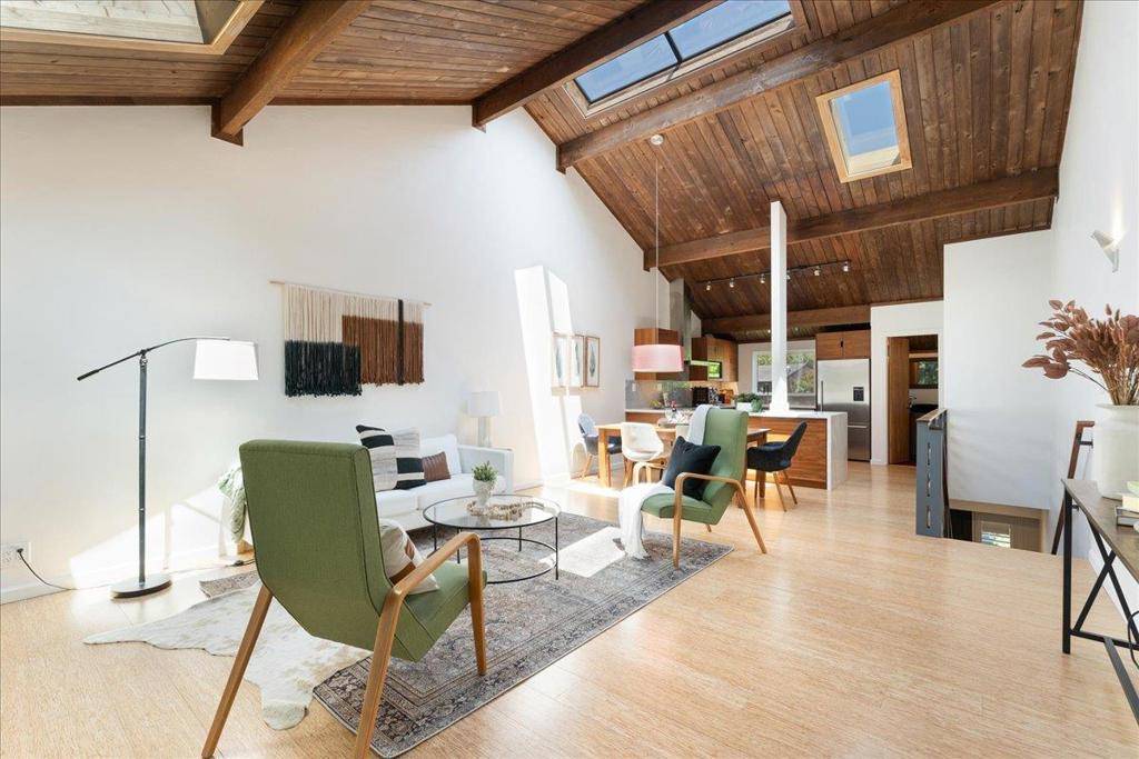 Santa Cruz, CA 95060,139 Tree Frog LN