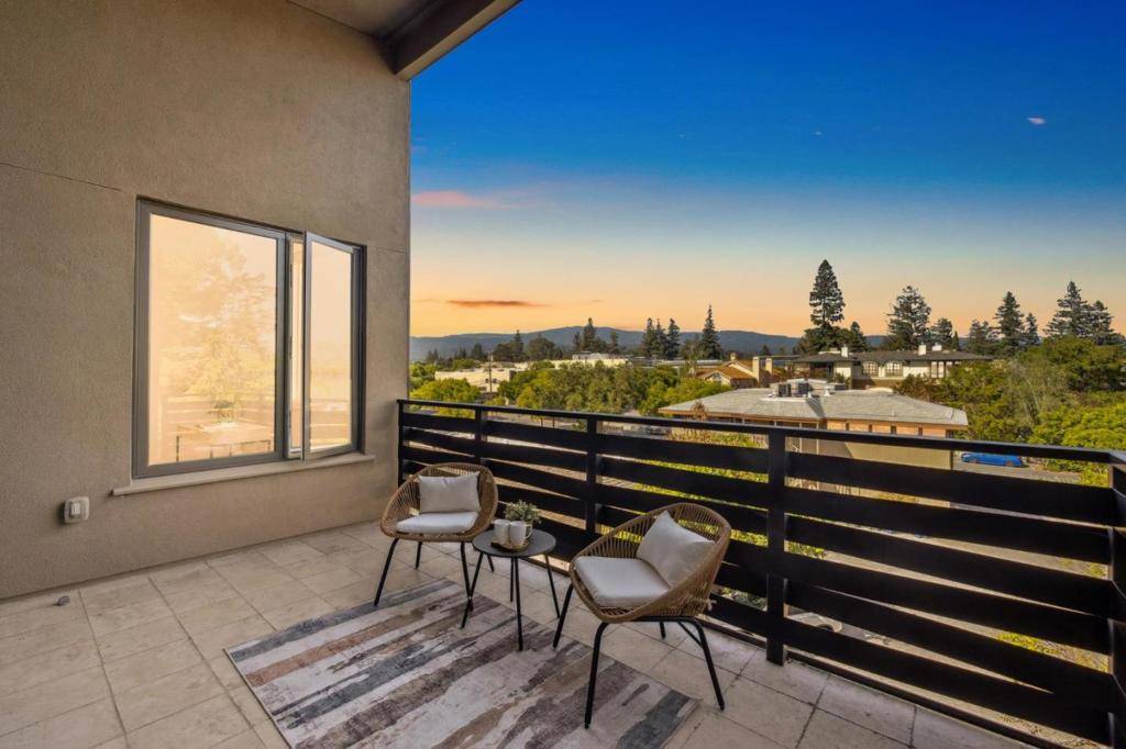 Los Altos, CA 94022,86 3rd ST #304