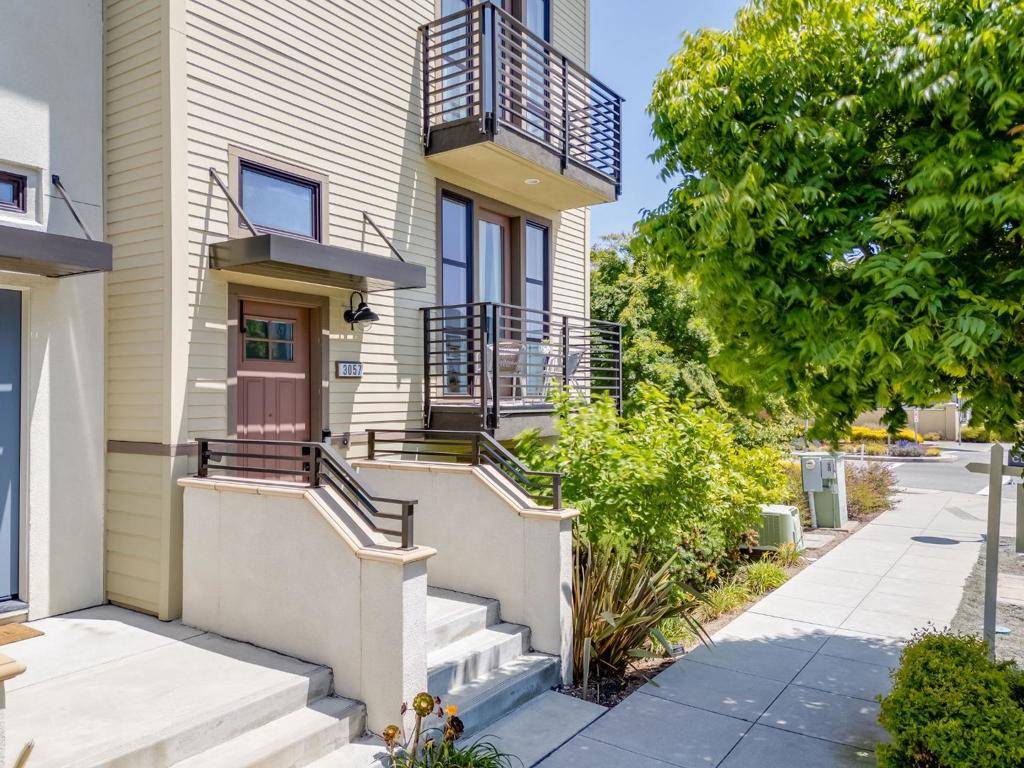 San Mateo, CA 94403,3057 Baze RD