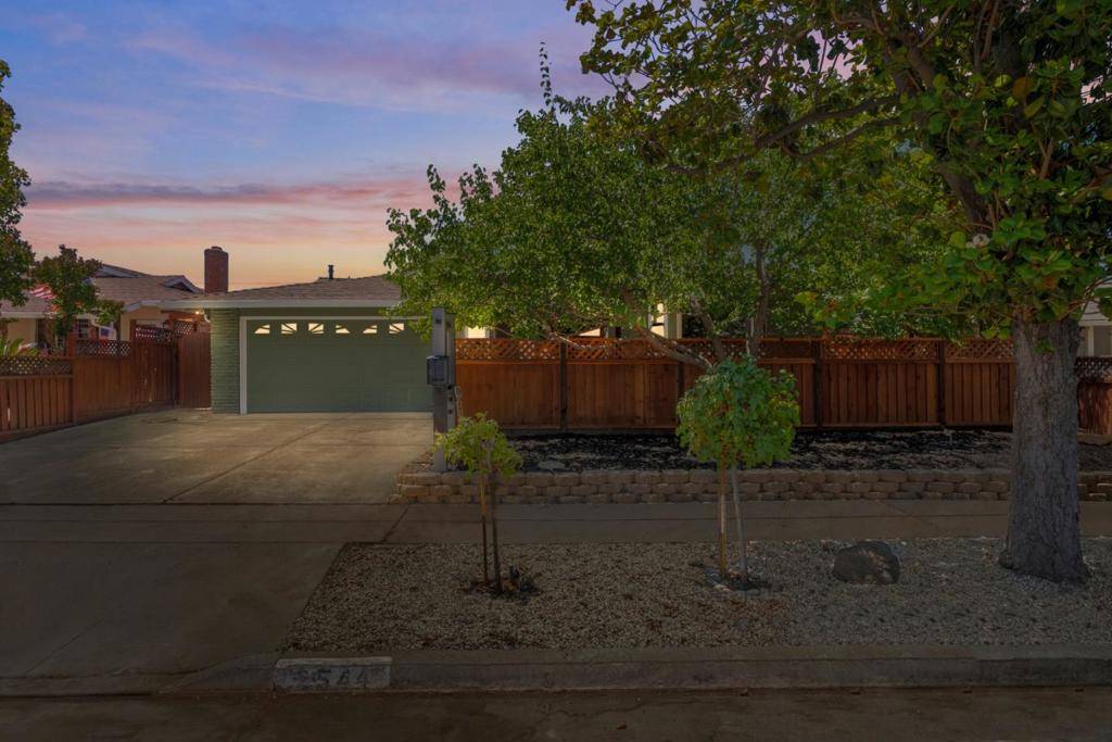 San Jose, CA 95121,2544 Glenrio DR