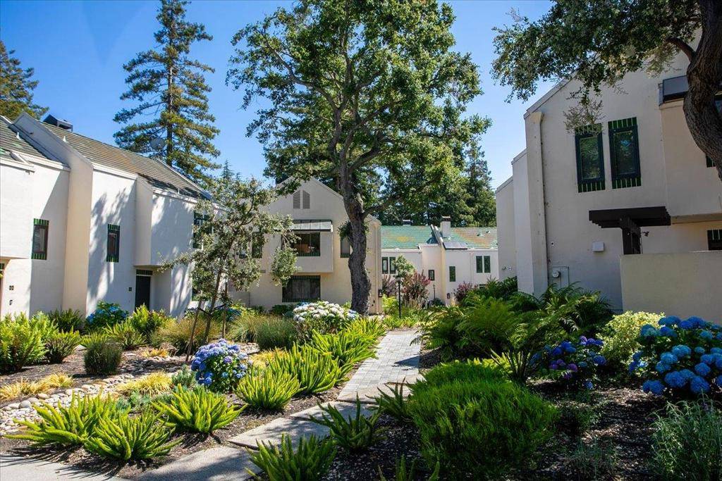 Mountain View, CA 94041,181 Centre ST #25