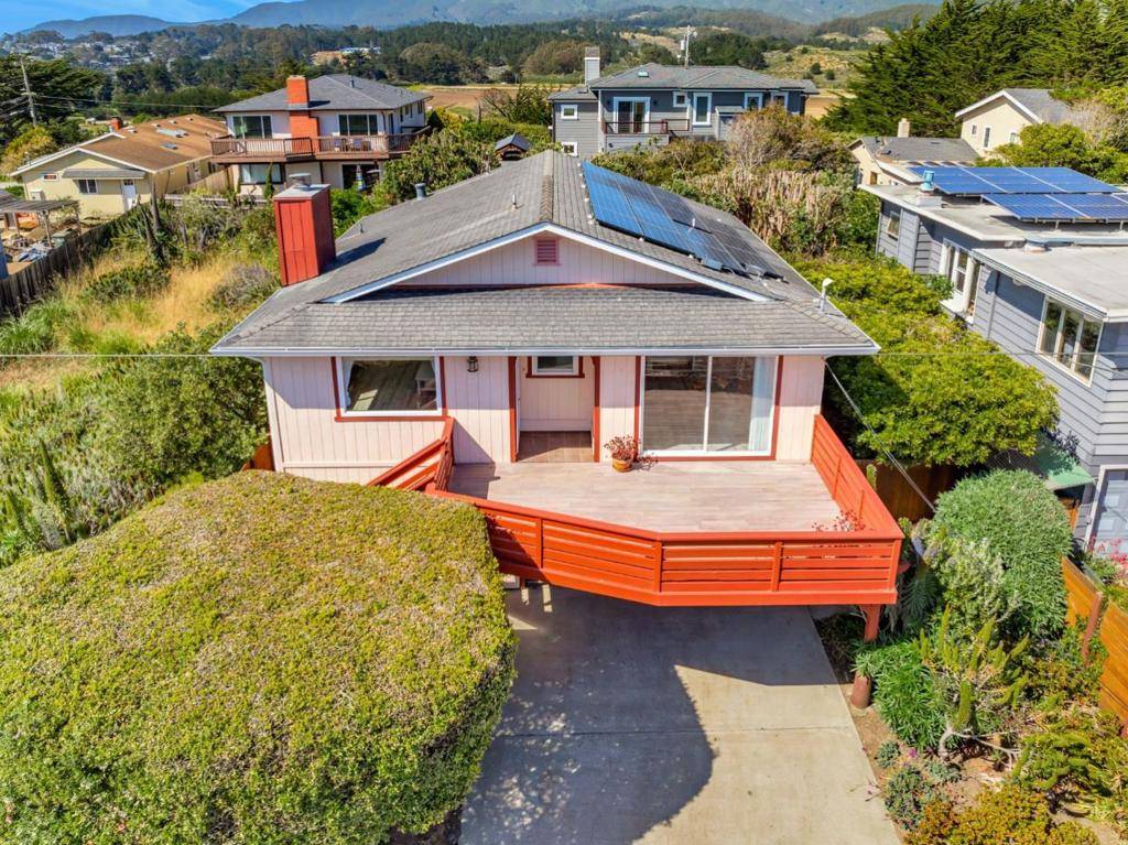 Moss Beach, CA 94038,847 San Ramon Ave