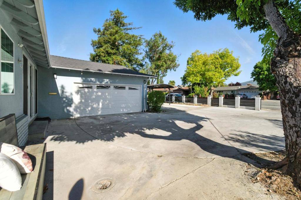 San Jose, CA 95124,1705 Blossom Hill RD