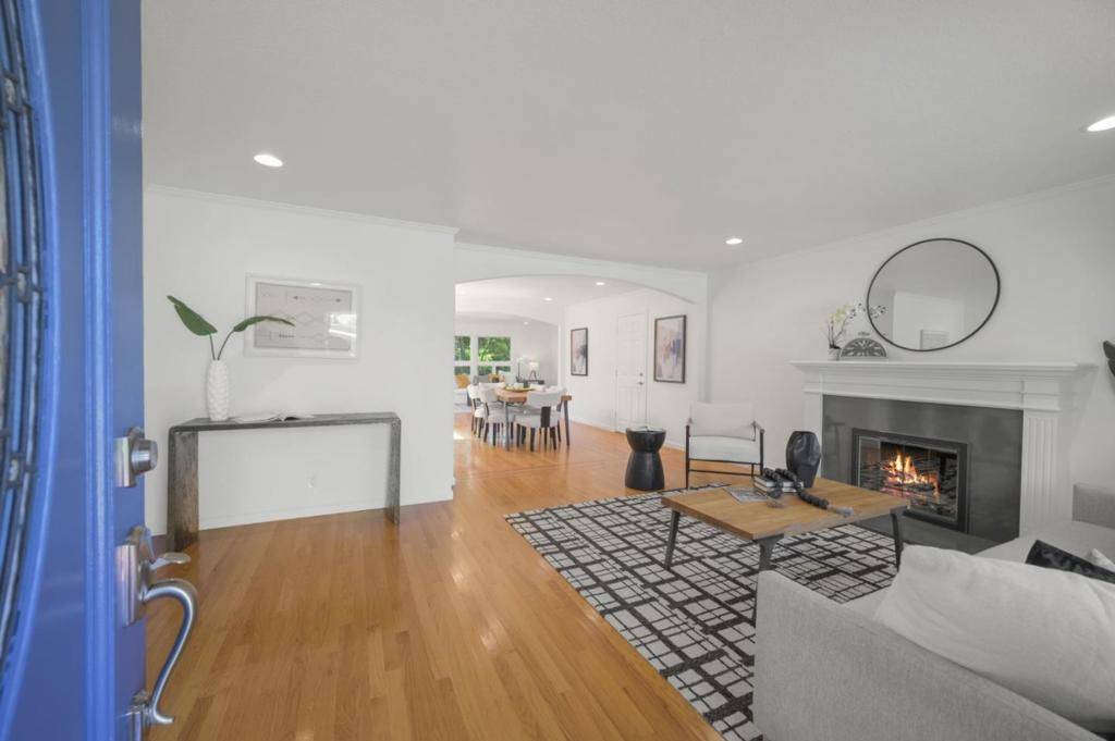 San Jose, CA 95124,14904 Cole DR