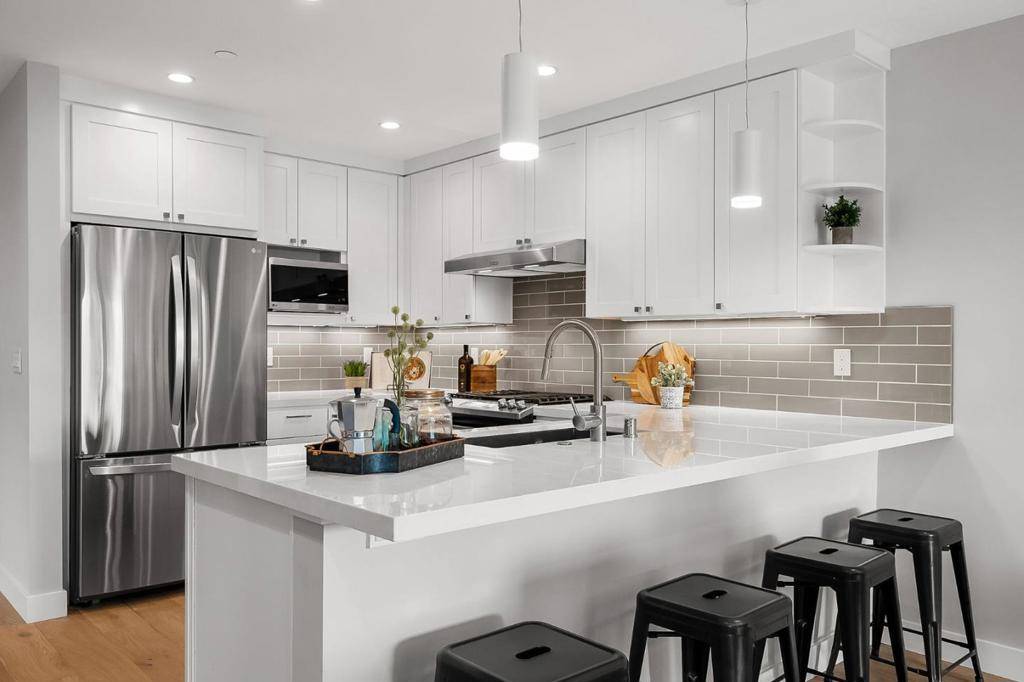 Millbrae, CA 94030,30 Hermosa AVE #201