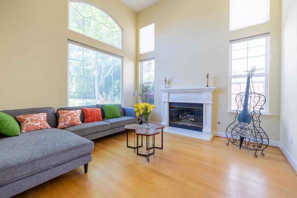 Morgan Hill, CA 95037,18342 Solano CT