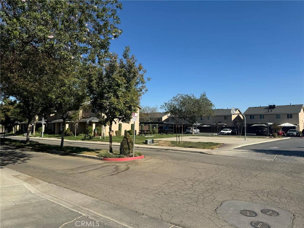 San Joaquin, CA 93660,8541 Deep ST