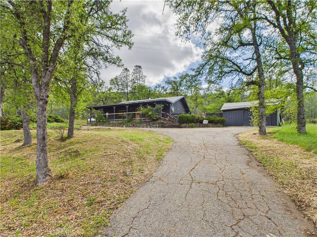 5829 E Whitlock RD Mariposa, CA 95338