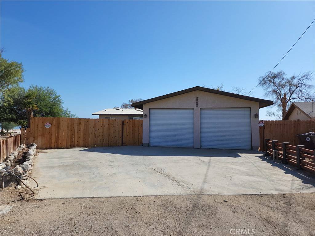 Salton Sea, CA 92274,2384 Oahu LN