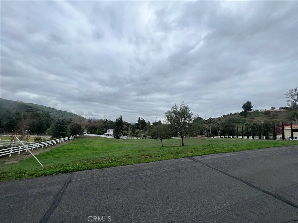 Fallbrook, CA 92028,3331 Via Loma