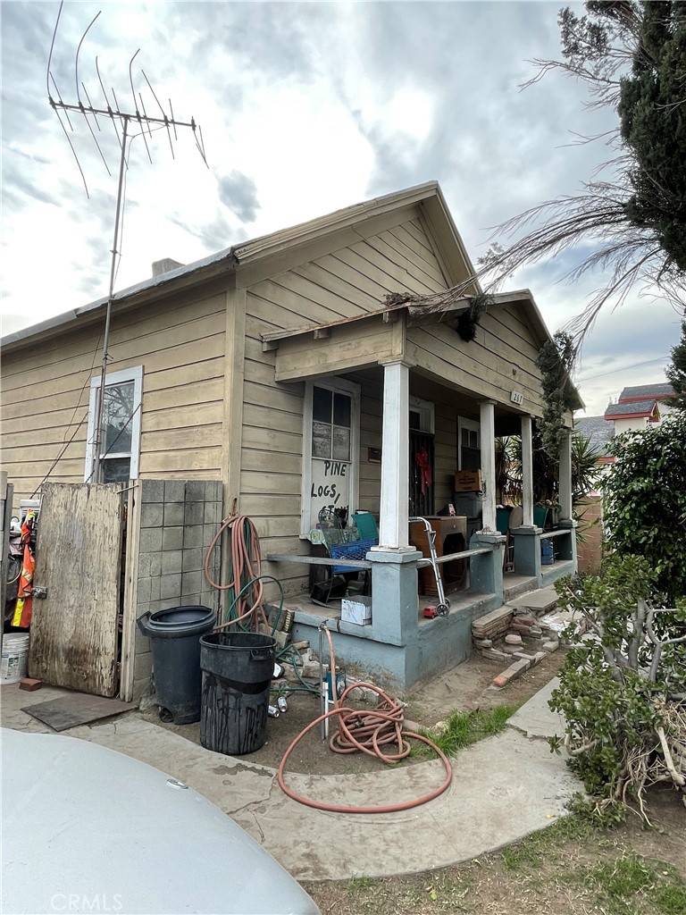San Bernardino, CA 92408,860 S Waterman AVE