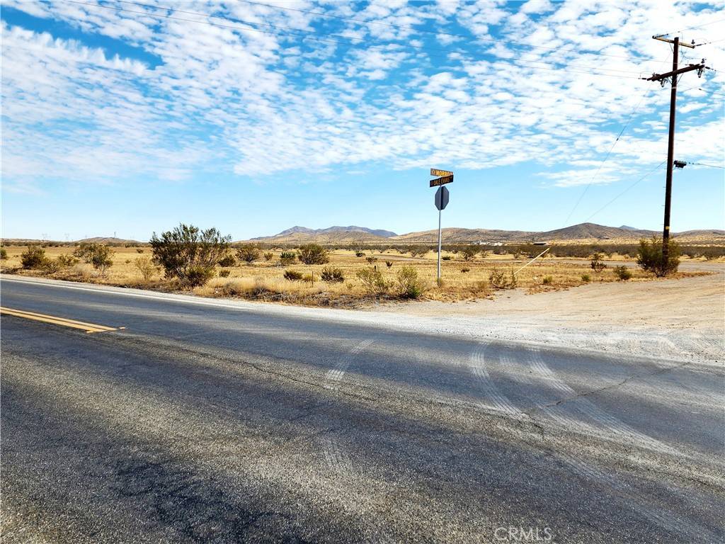 Apple Valley, CA 92307,0 Morro RD