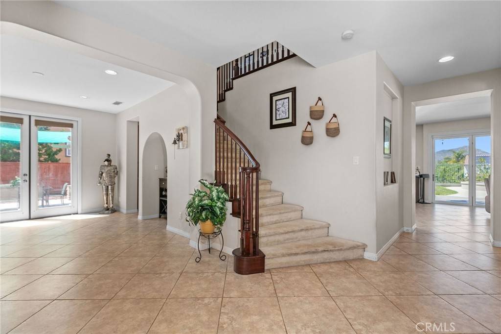 Escondido, CA 92027,610 Ridgemont CIR