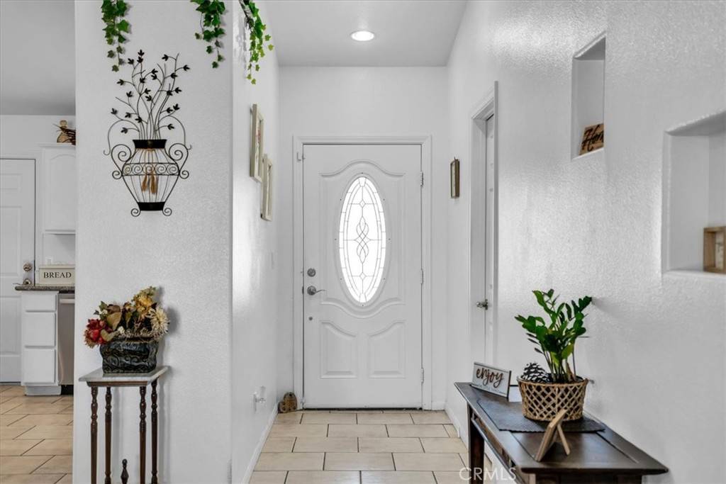 29 Palms, CA 92277,72360 Sun Valley DR