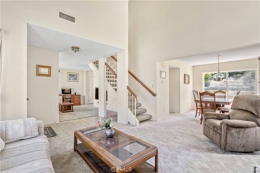 Oceanside, CA 92056,1426 Crestview DR