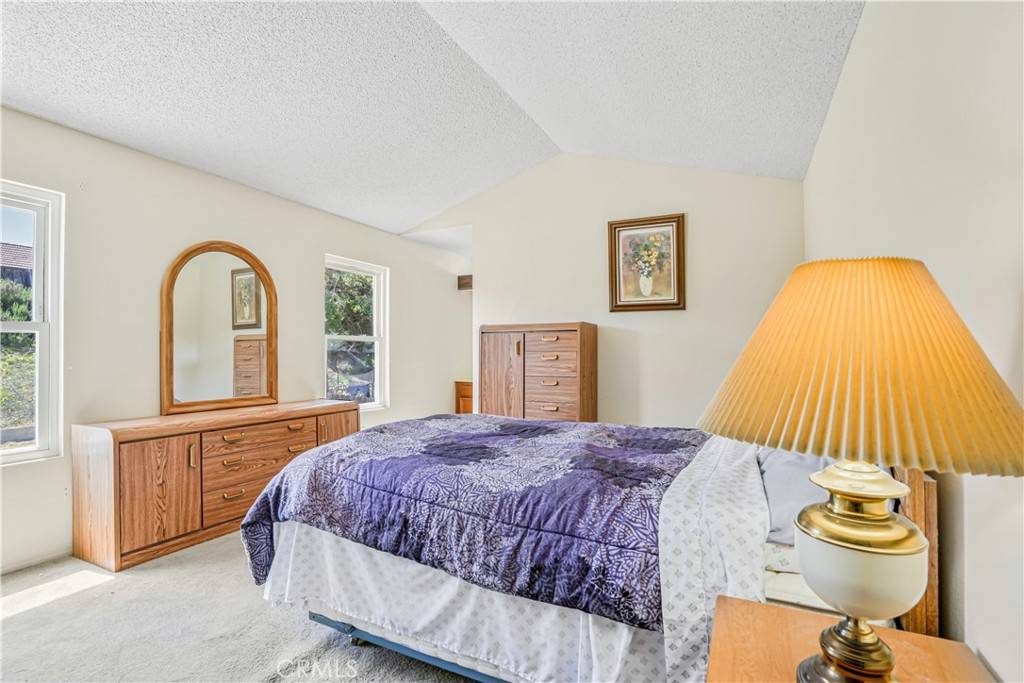 Oceanside, CA 92056,1426 Crestview DR