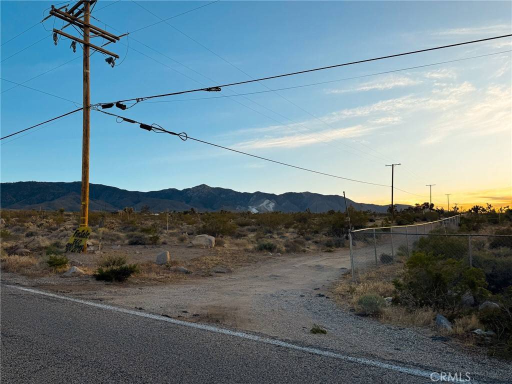 Lucerne Valley, CA 92356,7980 Crystal Creek RD