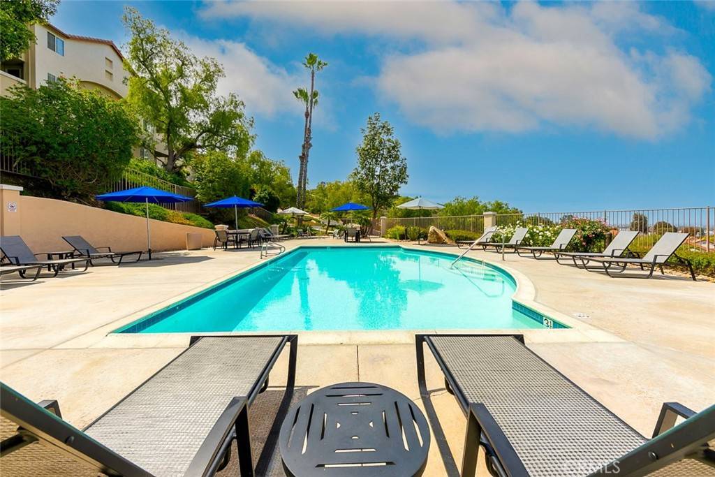 San Diego, CA 92131,11165 Affinity CT #32