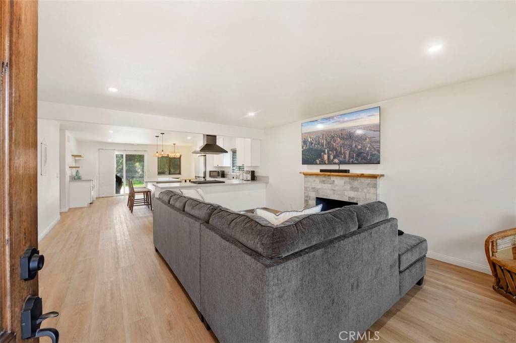 Oceanside, CA 92054,332 Cadillac CIR