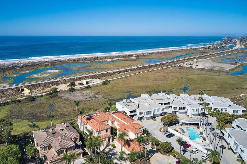 Solana Beach, CA 92075,107 N RIOS CT