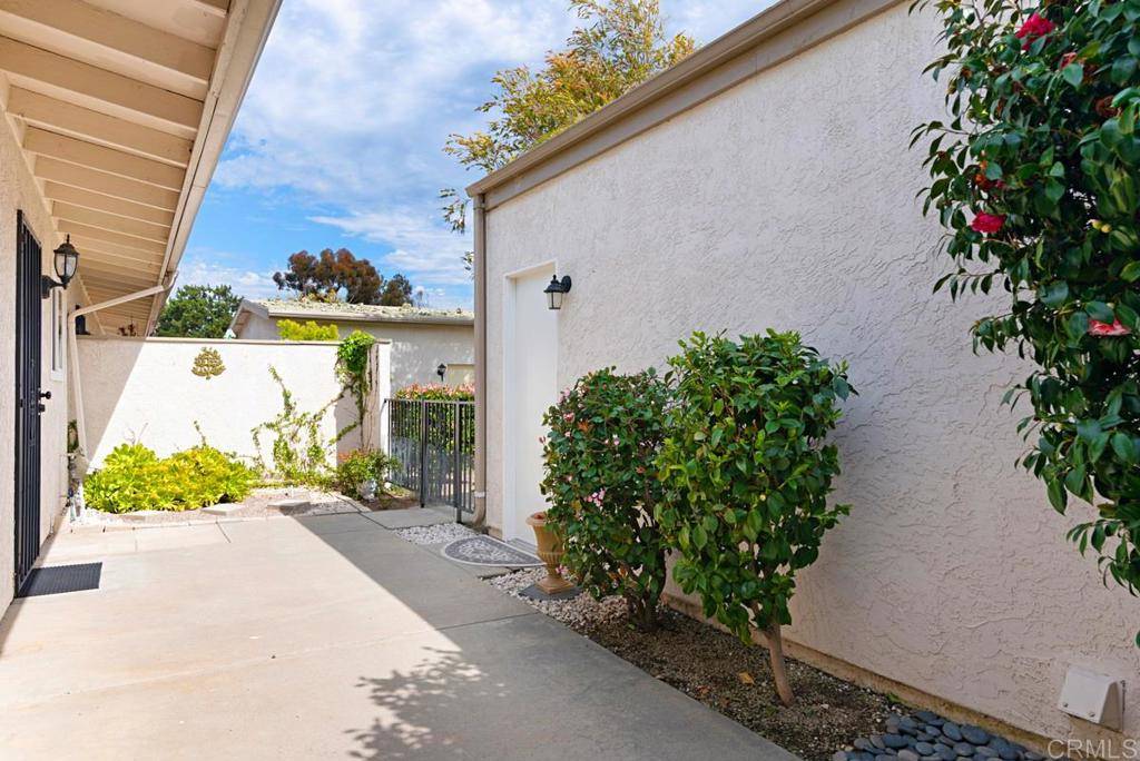 Oceanside, CA 92057,3844 Rosemary WAY