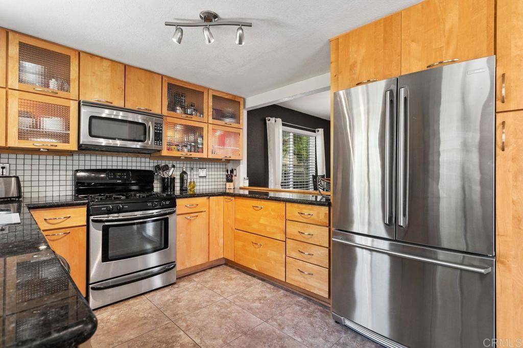 Oceanside, CA 92056,1726 Avenida Alta Mira