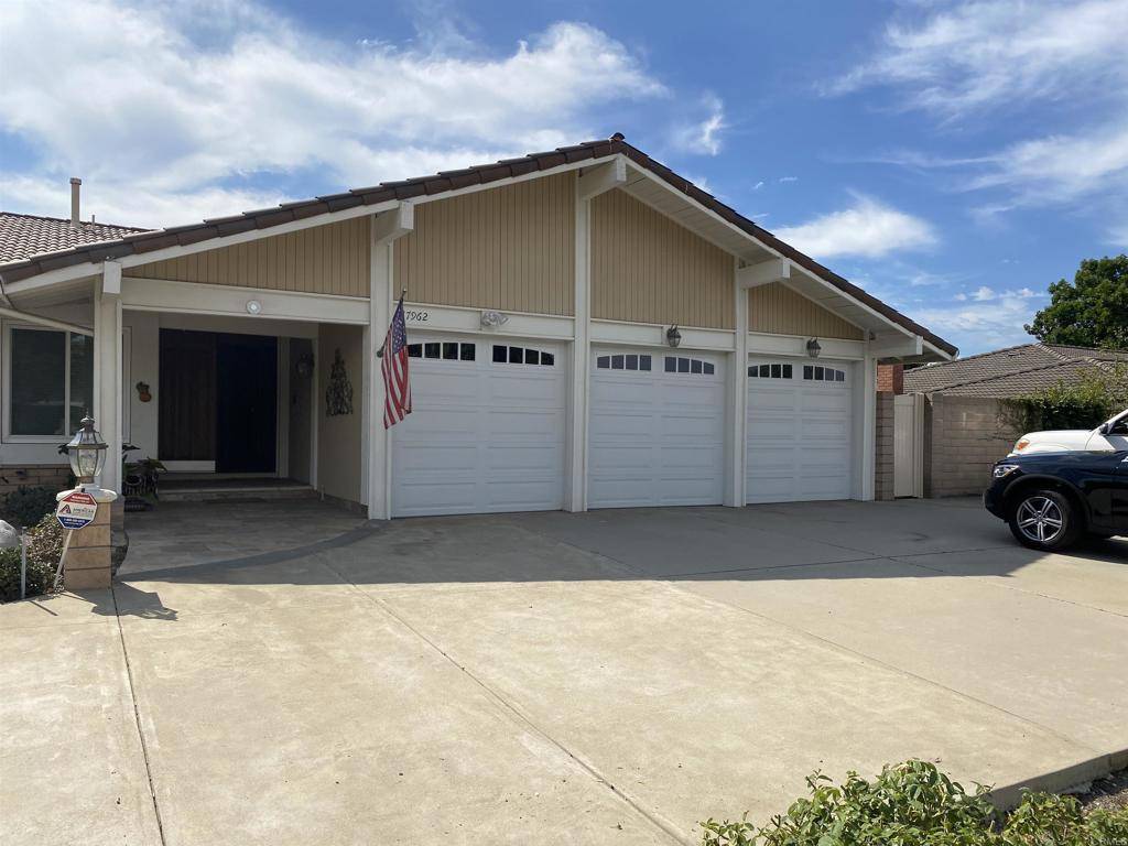 Villa Park, CA 92861,17962 Lincoln St