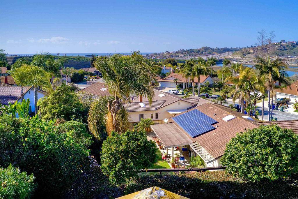 Solana Beach, CA 92075,735 Santa Paula