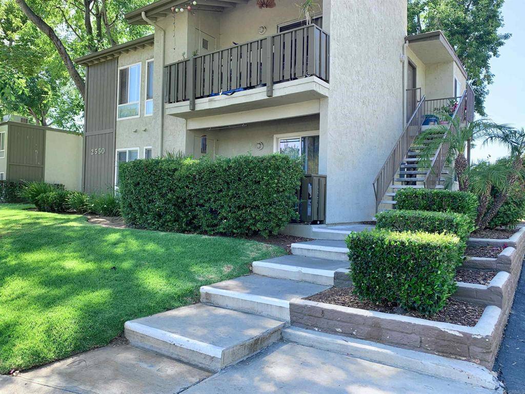 Escondido, CA 92027,2550 White Oak Place #1