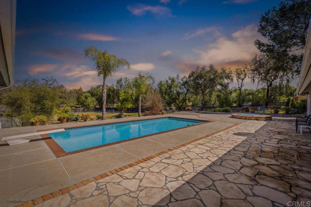 Valley Center, CA 92082,13928 Misty Oak RD