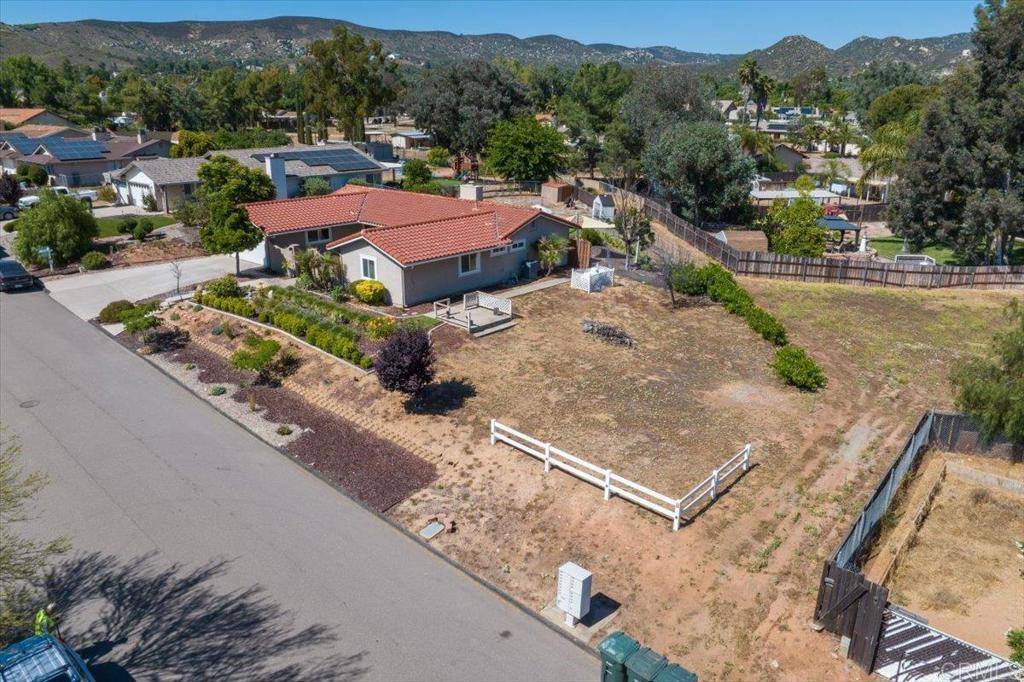 Ramona, CA 92065,16221 Arena PL