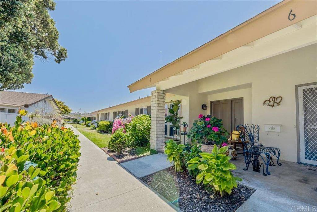 Oceanside, CA 92057,3660 N Vista Campana N #5