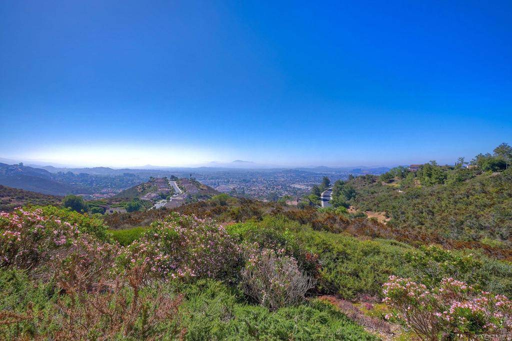 Escondido, CA 92026,2301 Canyon View