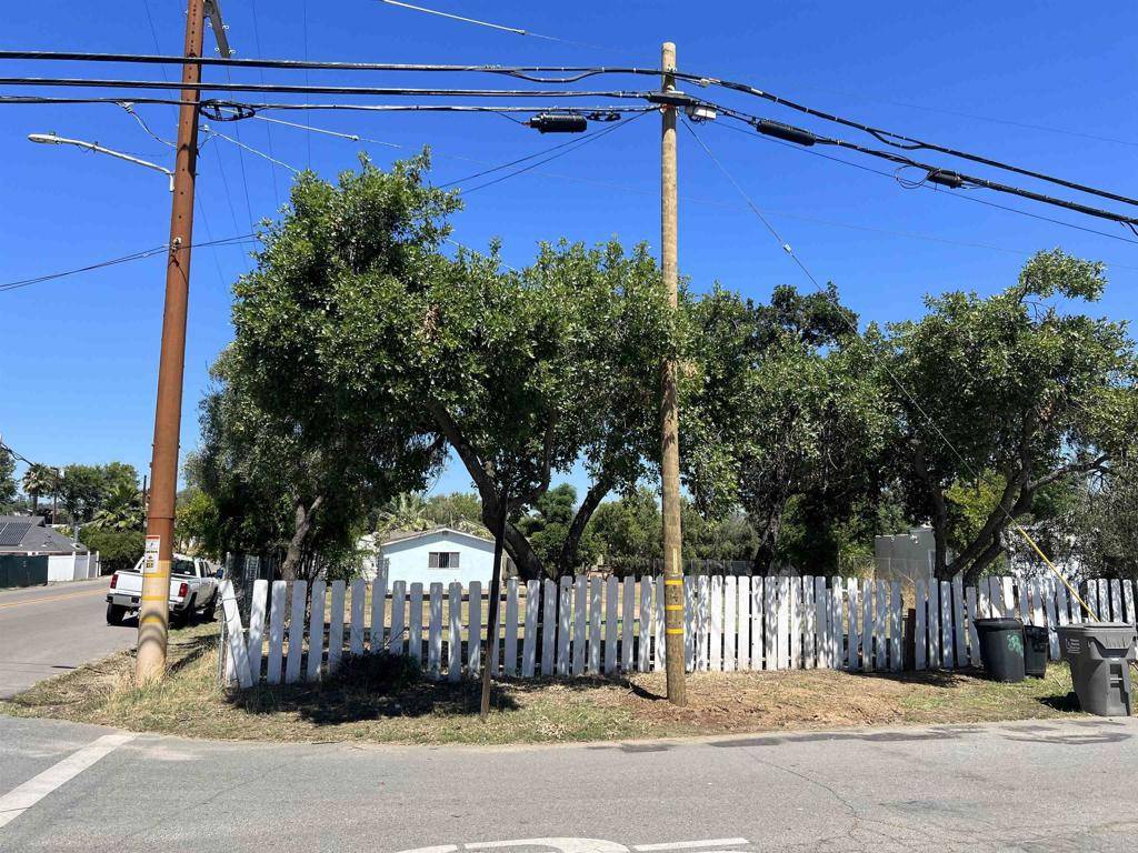 Ramona, CA 92065,0 7th ST