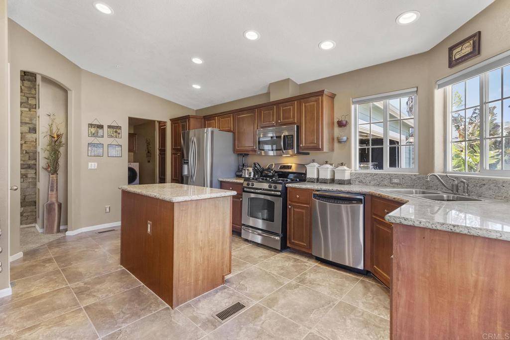 Ramona, CA 92065,2239 Black Canyon Rd #164