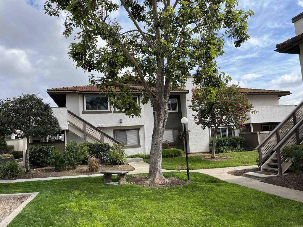 Santee, CA 92071,9845 Caspi Gardens DR #2