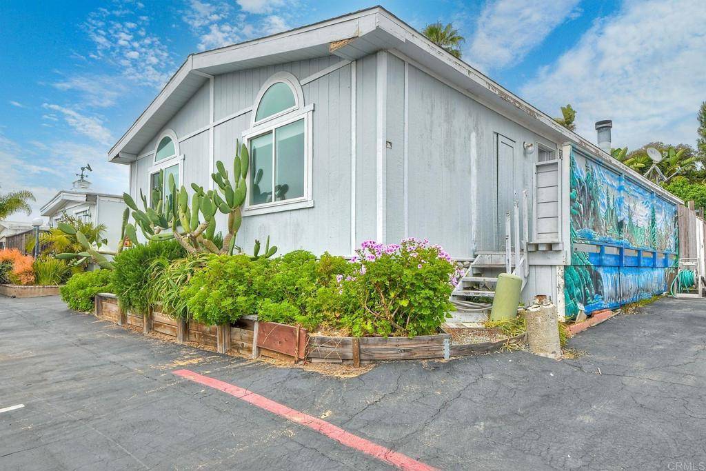 Encinitas, CA 92024,699 N Vulcan AVE #107