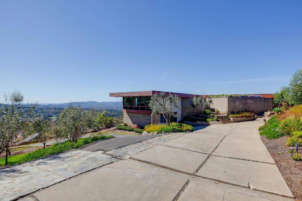 Poway, CA 92064,15480 Markar Road