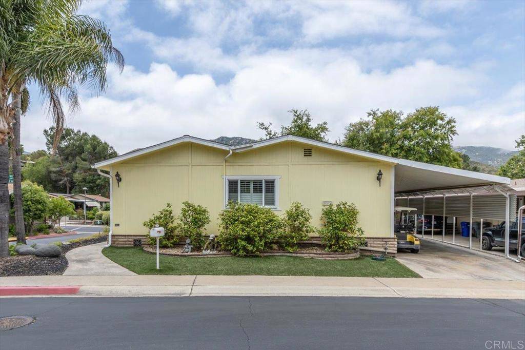 Escondido, CA 92026,8975 Lawrence Welk Dr Spc # 224