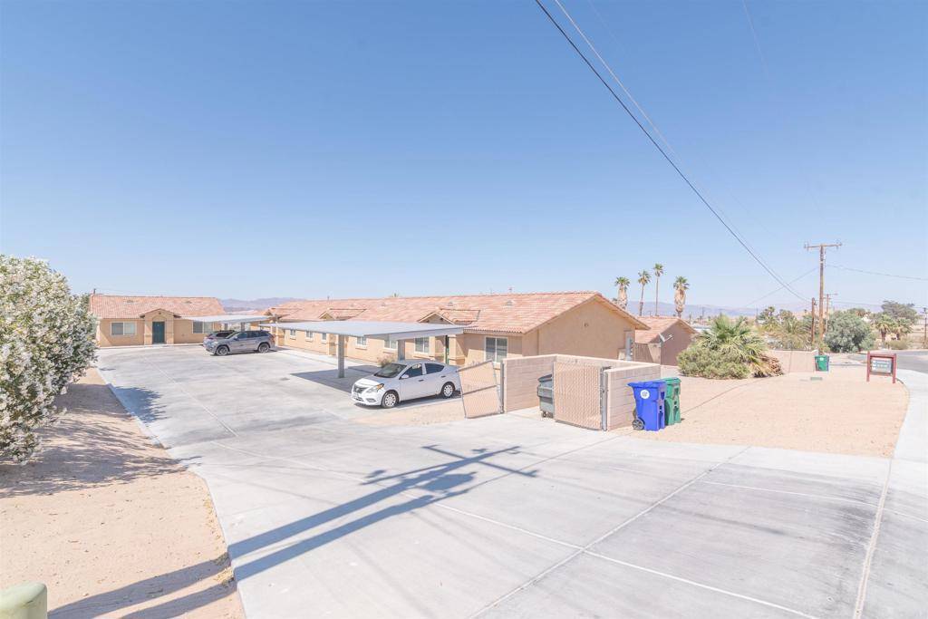 29 Palms, CA 92277,73482 Desert Trail DR