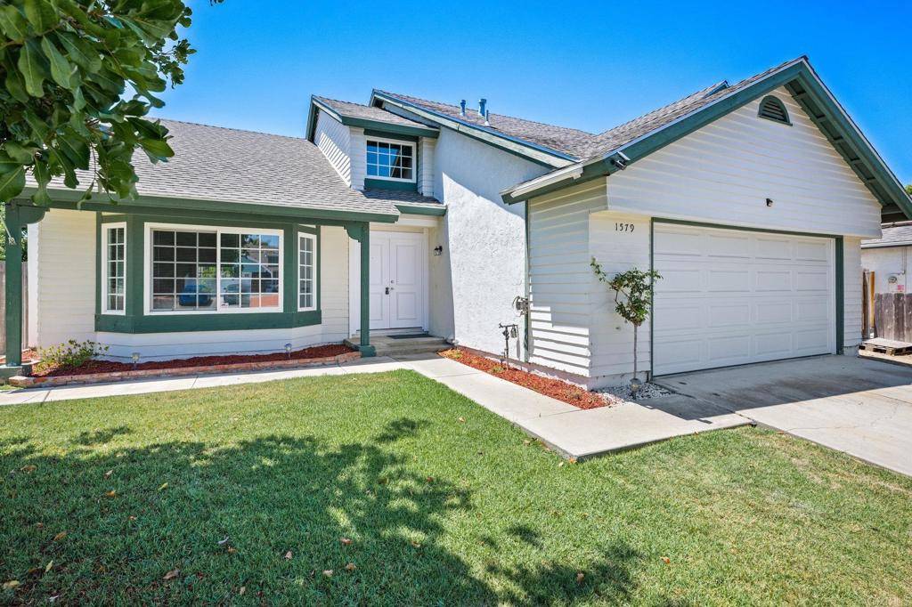 Oceanside, CA 92057,1579 Mission Meadows DR