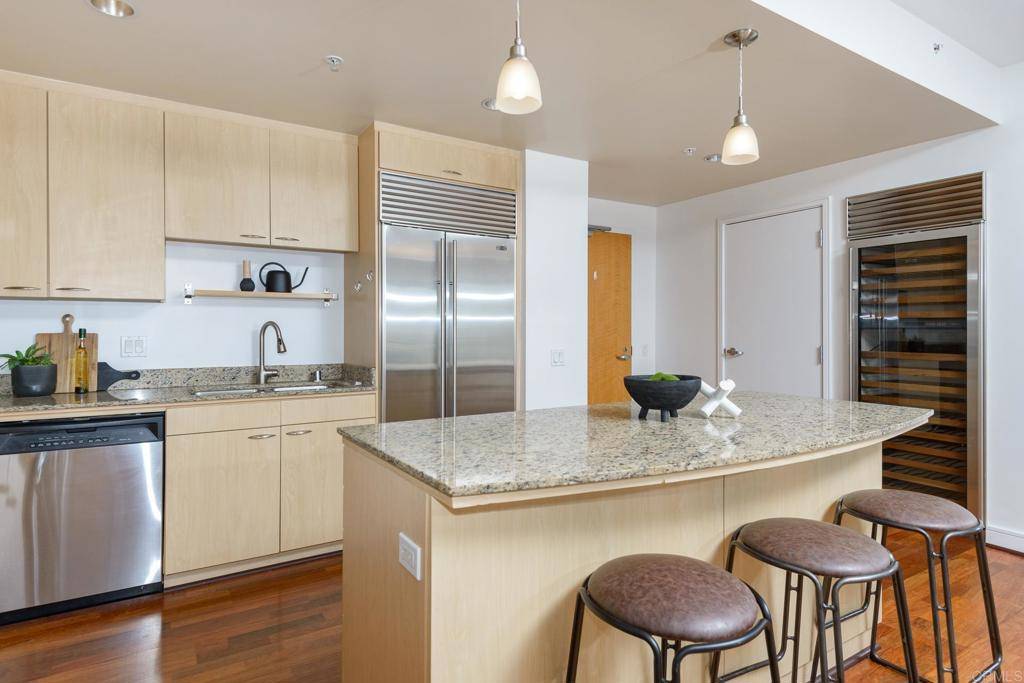 San Diego, CA 92101,645 Front ST #610