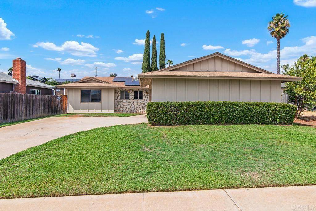 Escondido, CA 92027,1522 York PL