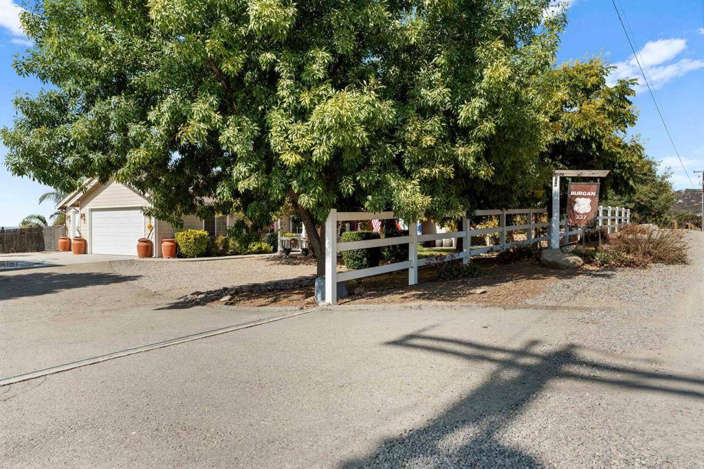 Ramona, CA 92065,337 Woodmeadow LN