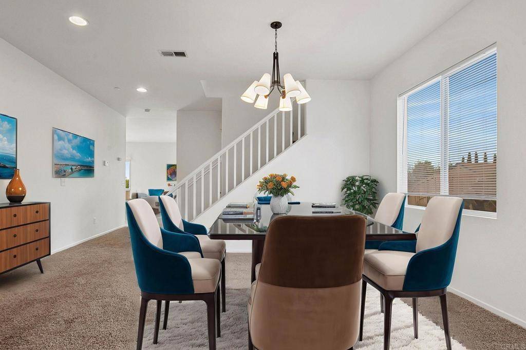 Fallbrook, CA 92028,305 Natalie WAY