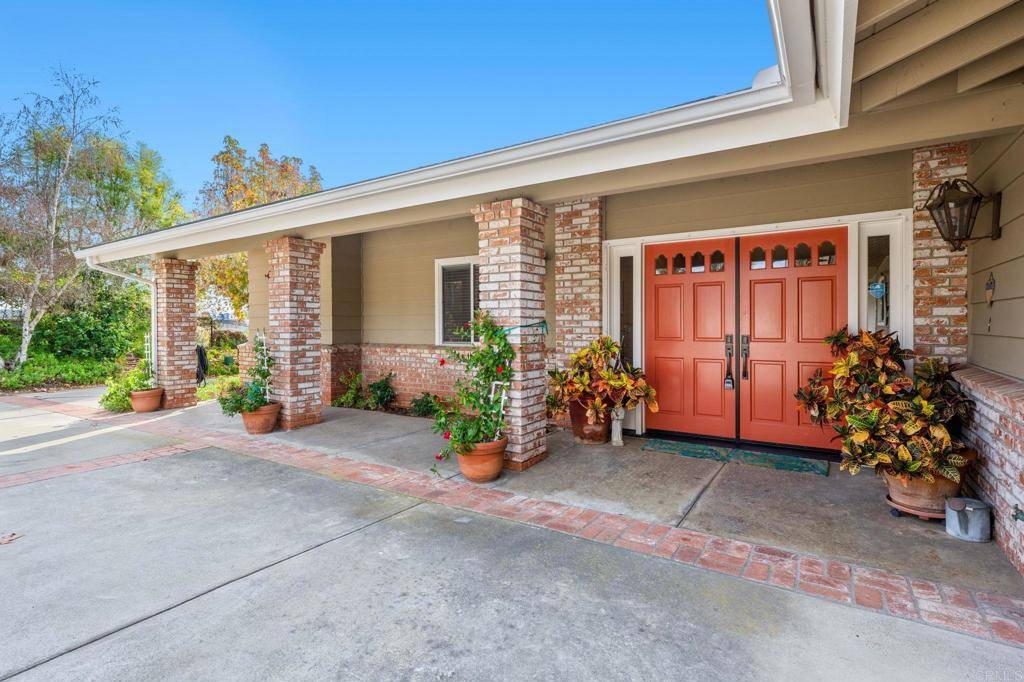 Fallbrook, CA 92028,2063 Fuerte ST