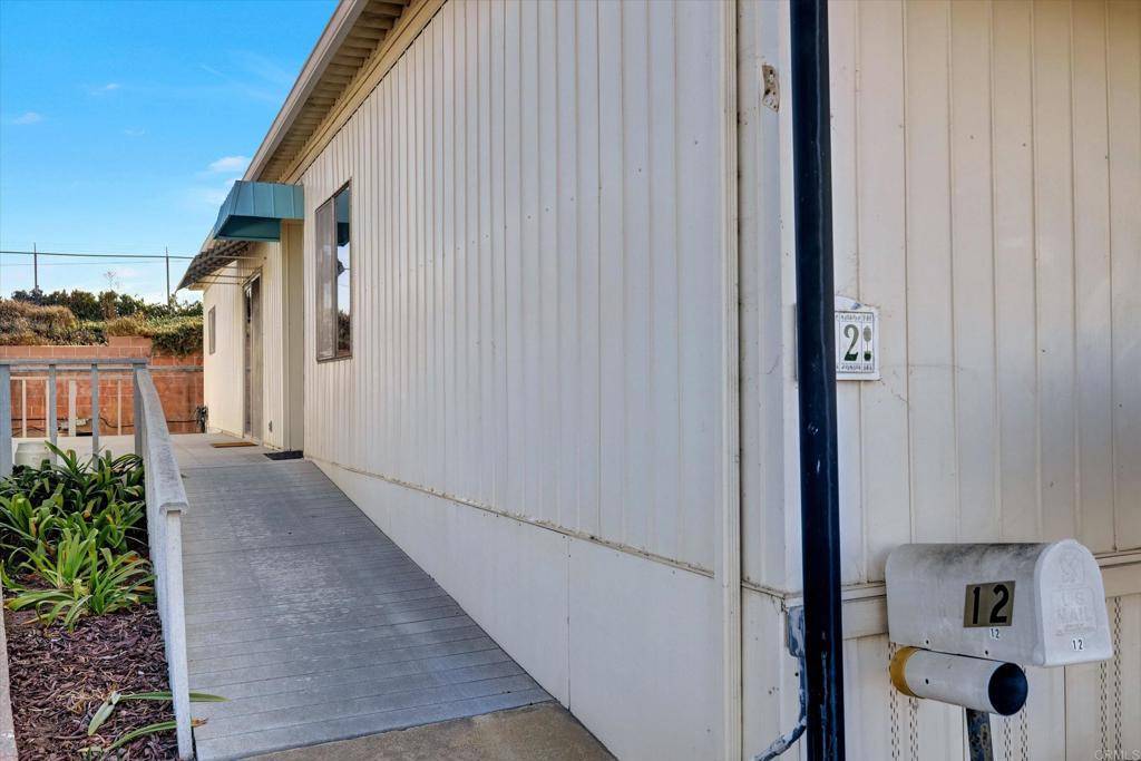 Oceanside, CA 92057,12 Oriole LN