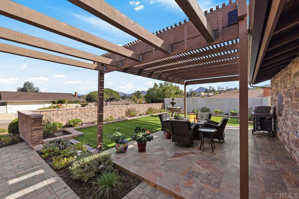 San Diego, CA 92128,12535 Nacido DR