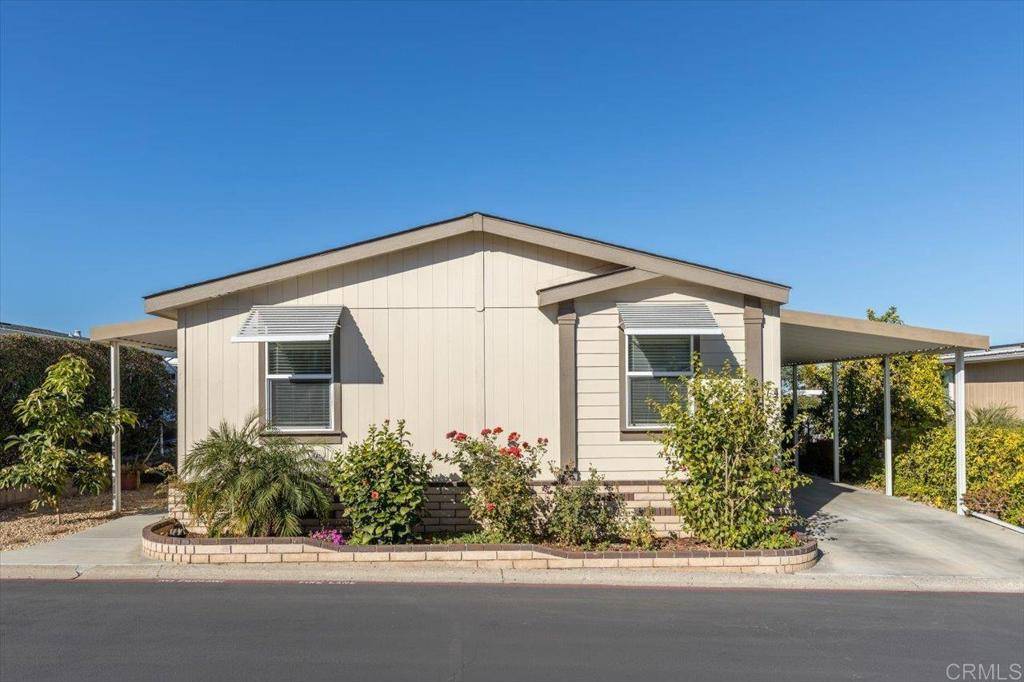 San Marcos, CA 92069,155 Las Flores DR #74